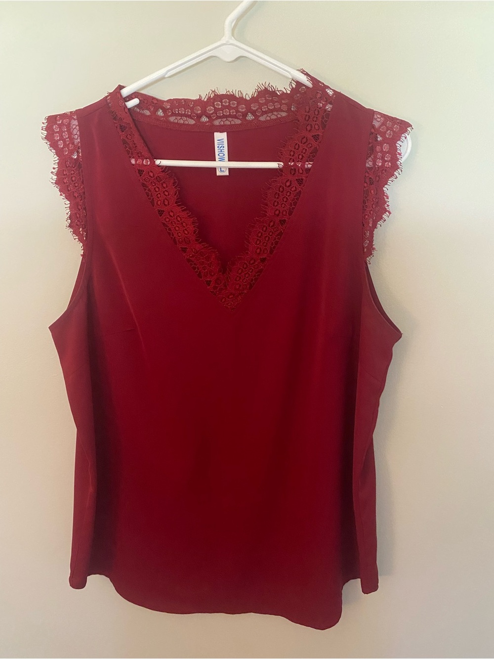 Lush Red Lace-Trim Sleeveless Top - Picture 1 of 3